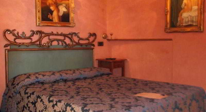 Vibel Hotel 2*