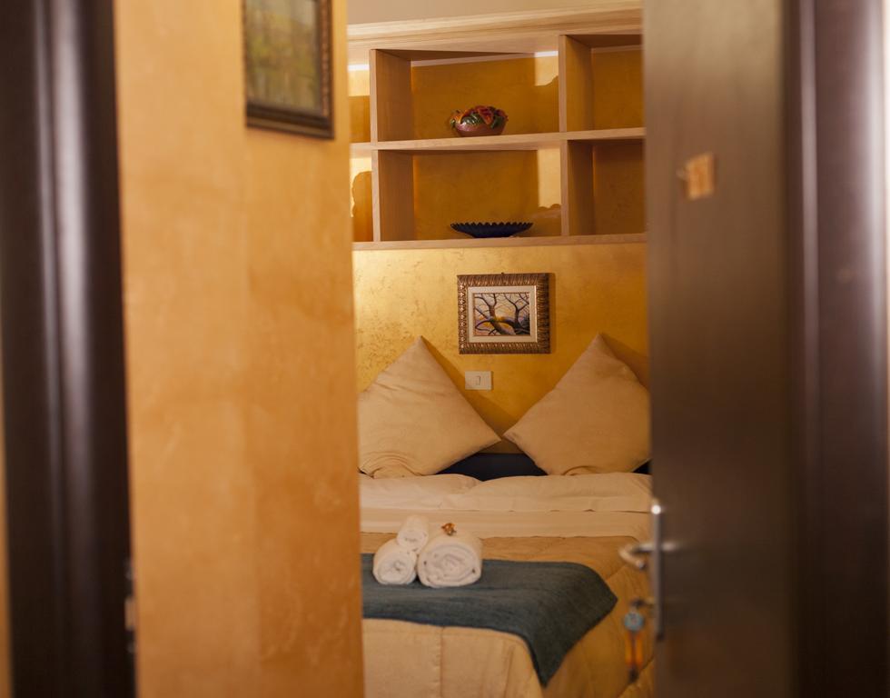 Salaria Luxury Suites