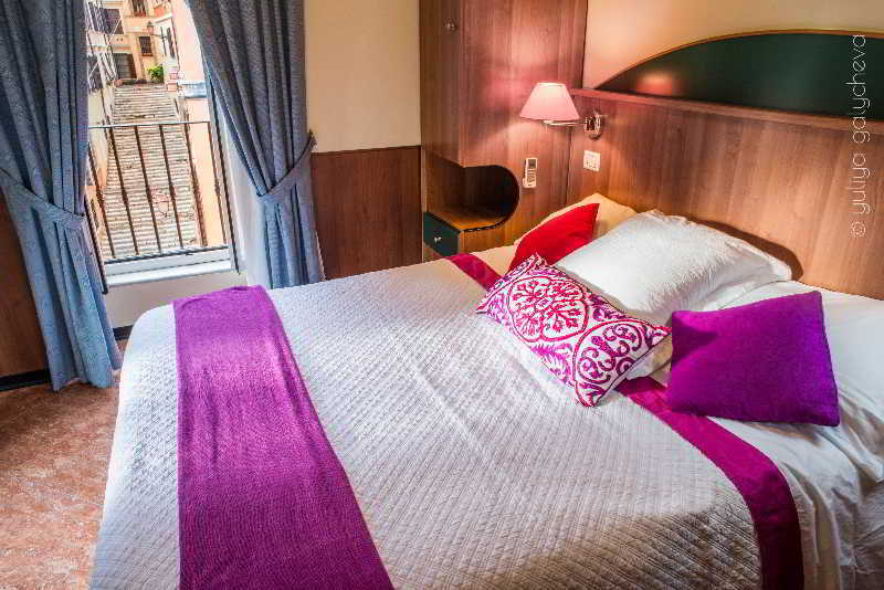 Hotell Dharma Boutique & 4*