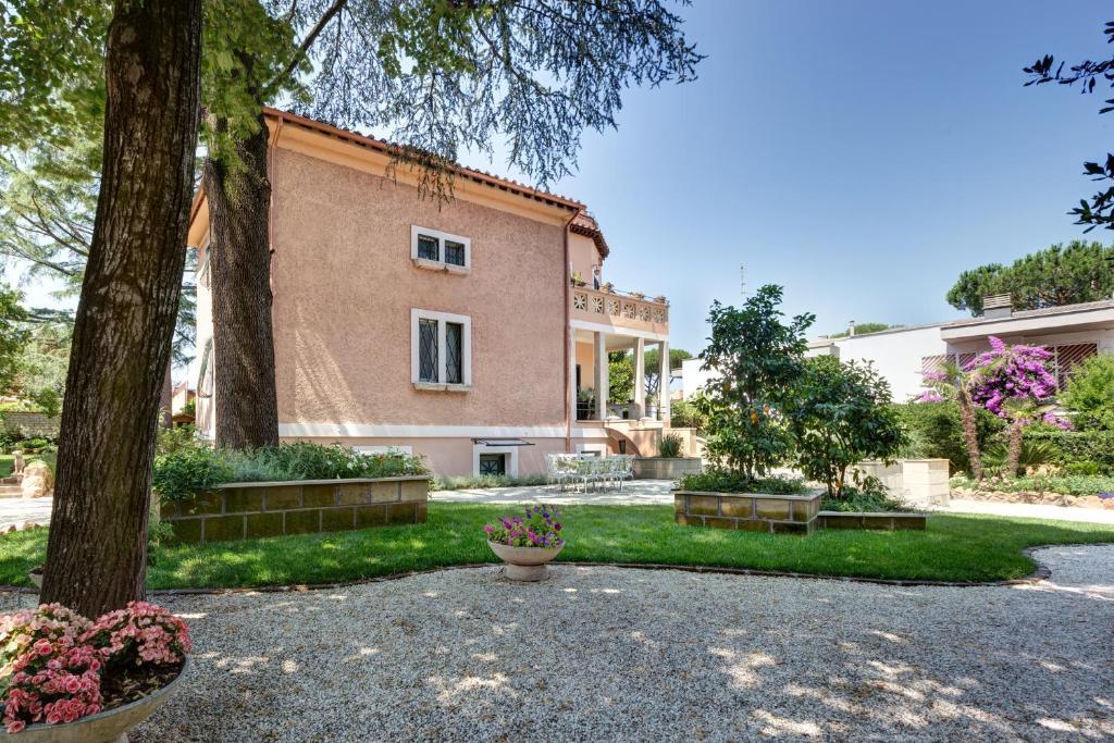 Appia Antica Aparthotel 5*