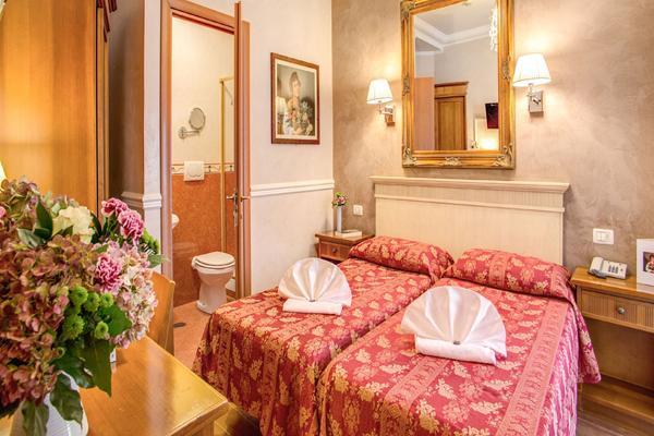 Caravaggio Hotel