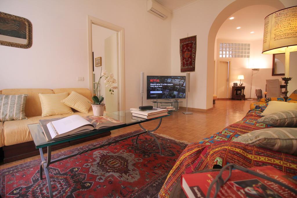 Via Veneto Outstanding Apartment *