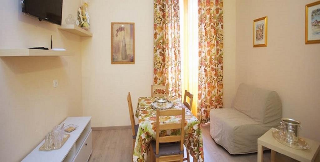 Cavour47 Ferienhaus Rom