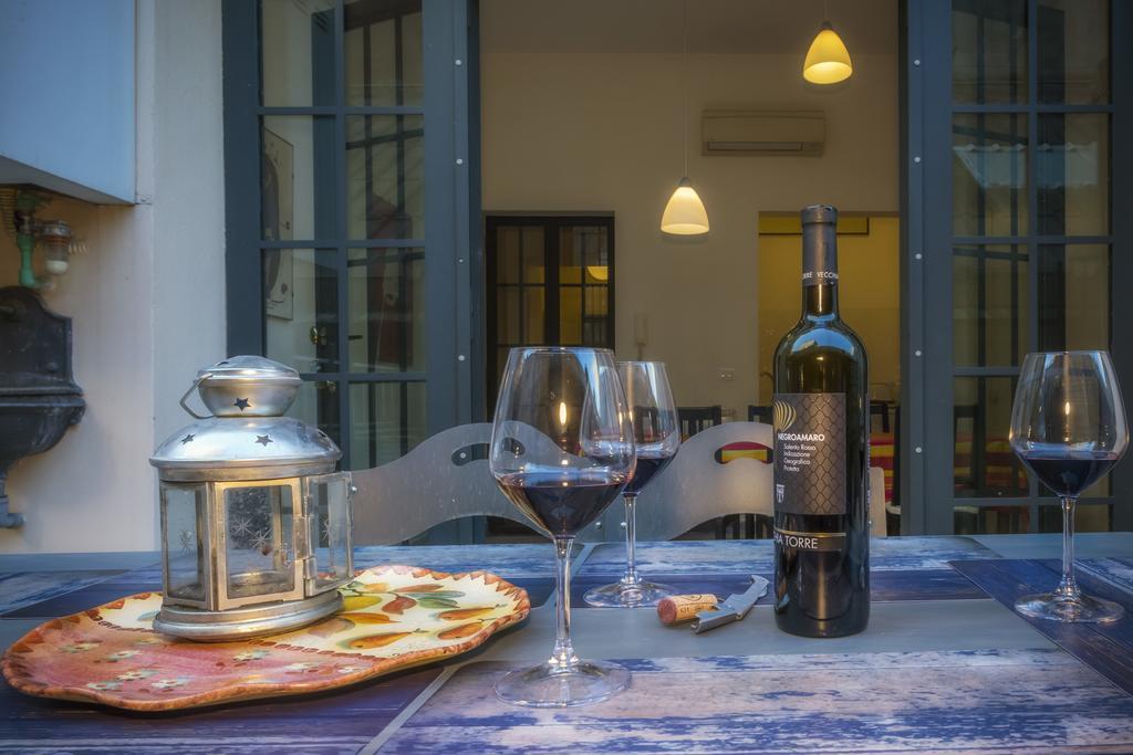 Quattro Cantoni House
