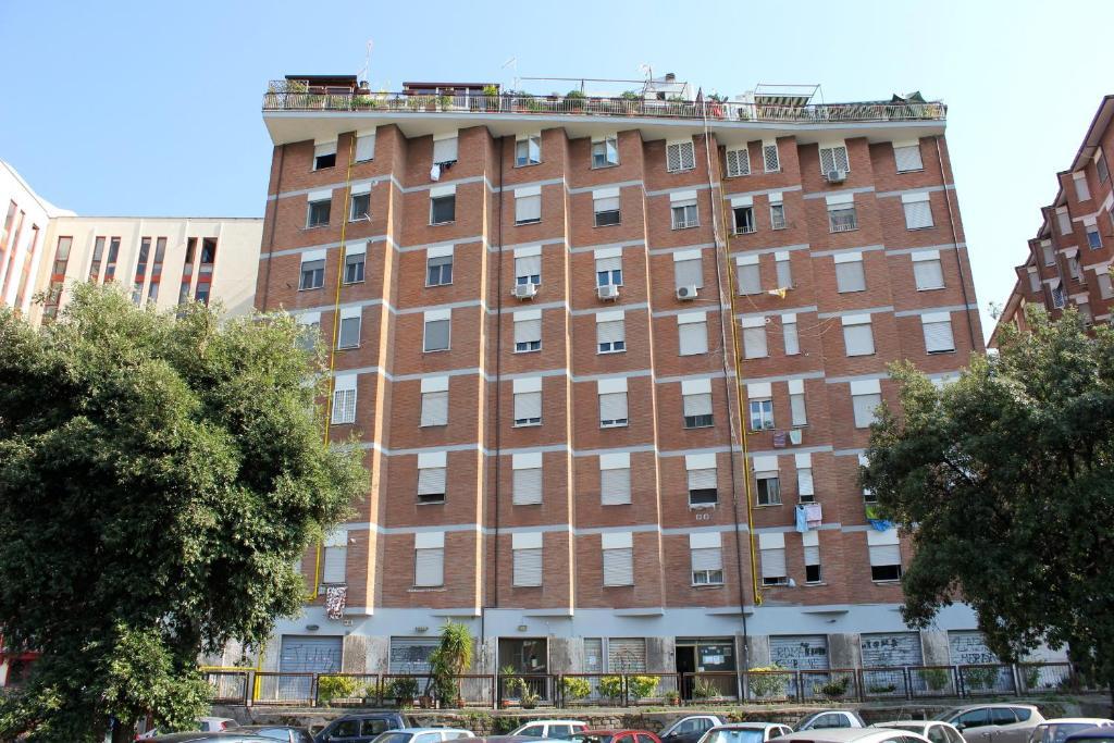 Tourist House Aparthotel 3*
