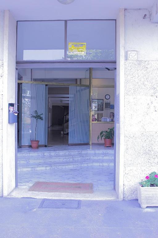 Aparthotel Tourist House Roma