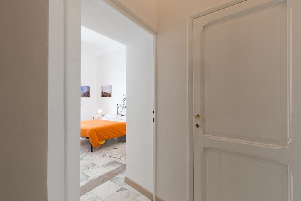 Simon's Place Roma