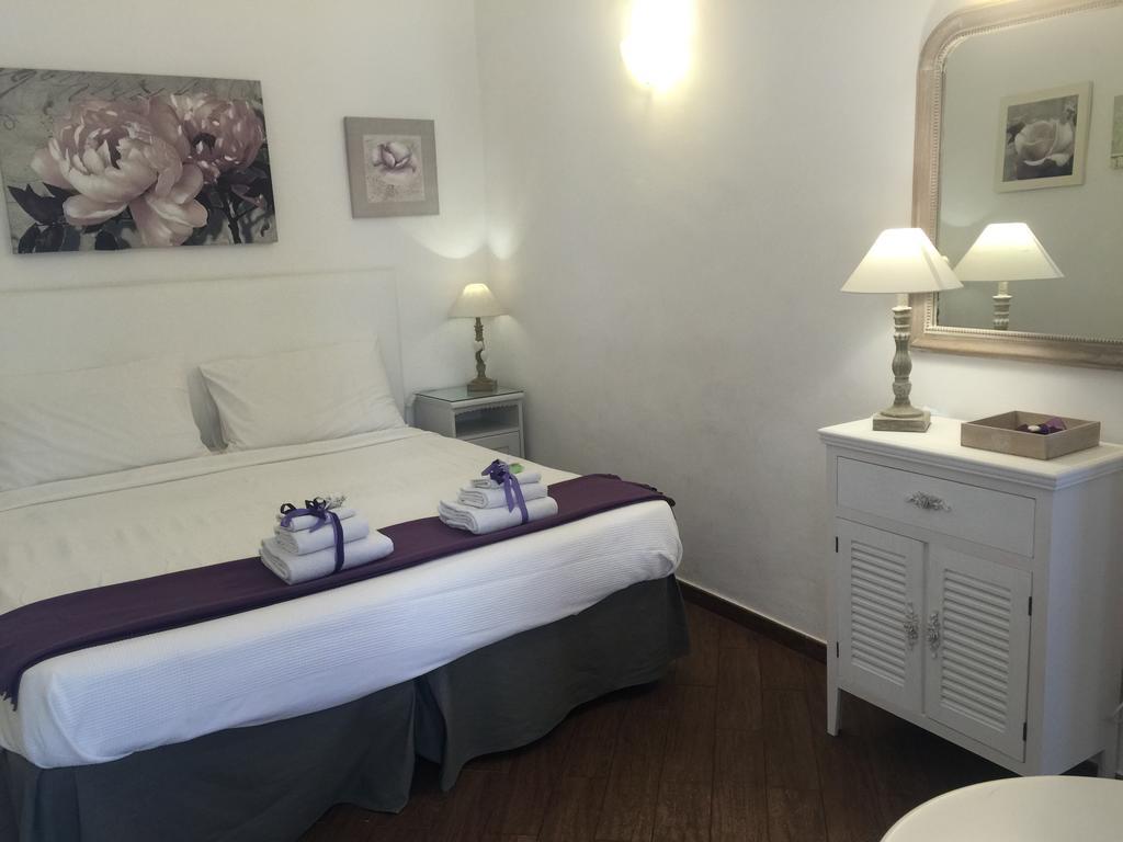 Very Close To S Peter Square, Few Minutes Walk To Metro A Roma