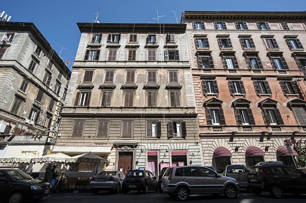 Flowerome Bed and breakfast Roma
