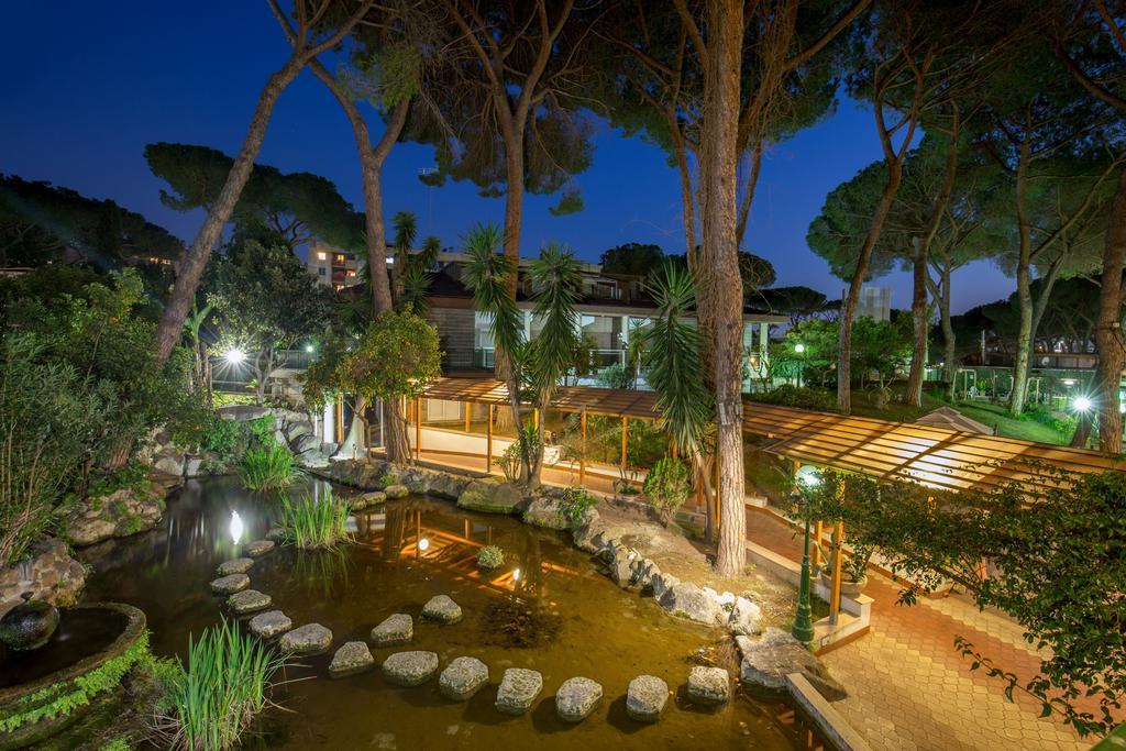 Hotel Shangri-la