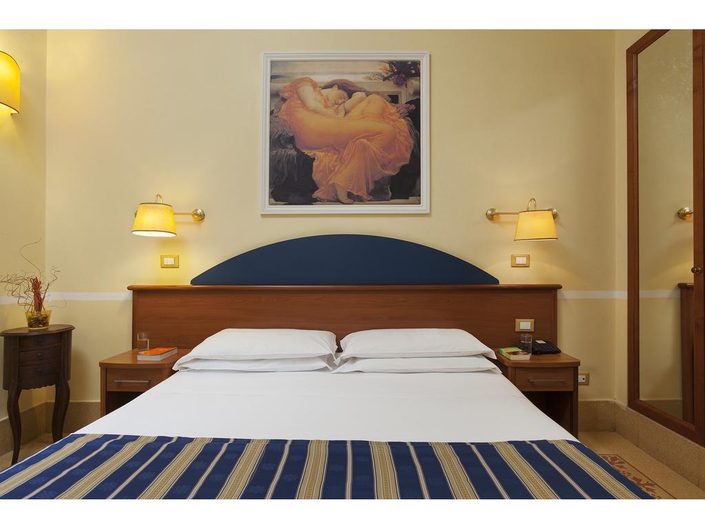 Kennedy Hotell 3*