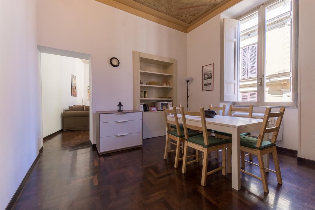 Leilighet Palazzo Borghese Lovely Flat