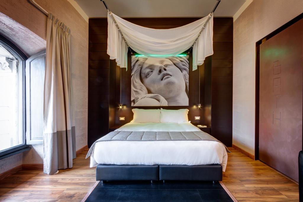 Hotell Dharma Luxury 4*
