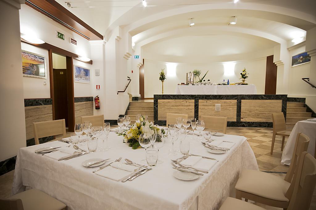 Hotell Domus Australia 4*