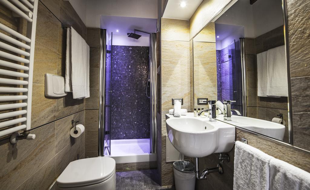 Town House Spagna 2*