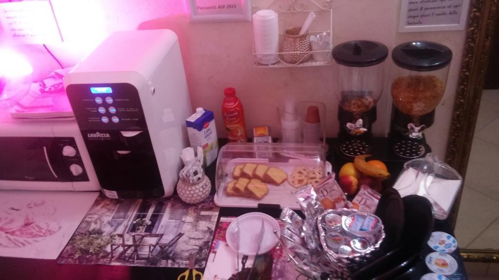 Al Solito Posto Acomodação com café da manhã  *