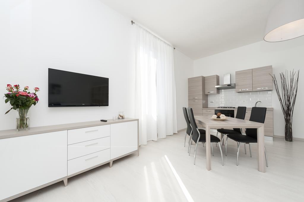 White Flat Termini Apartment *