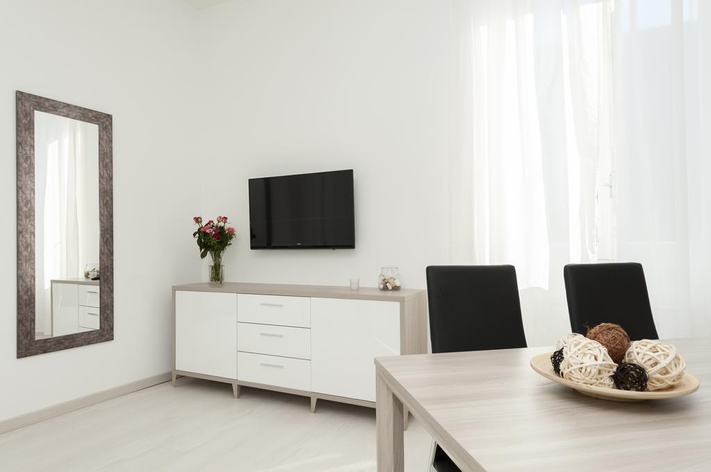 White Flat Termini Apartment Rome