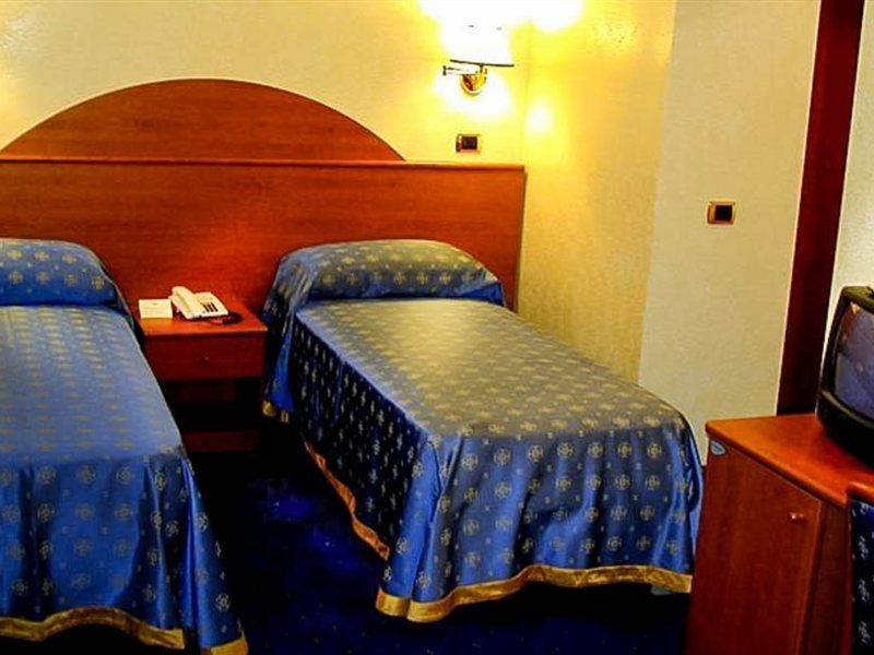 Baltico Hotel 2*