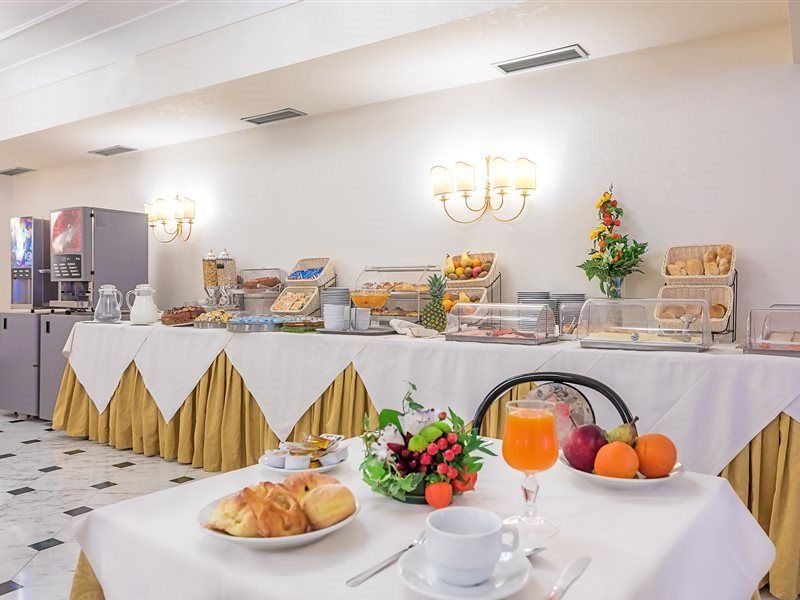 Raeli Lux 4* Rome