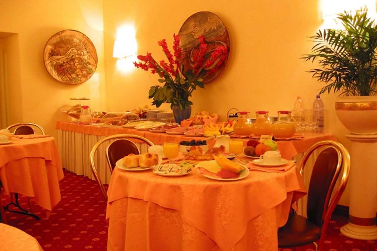 Sistina Hotell 4*