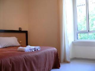 Seasons Affittacamere 2*