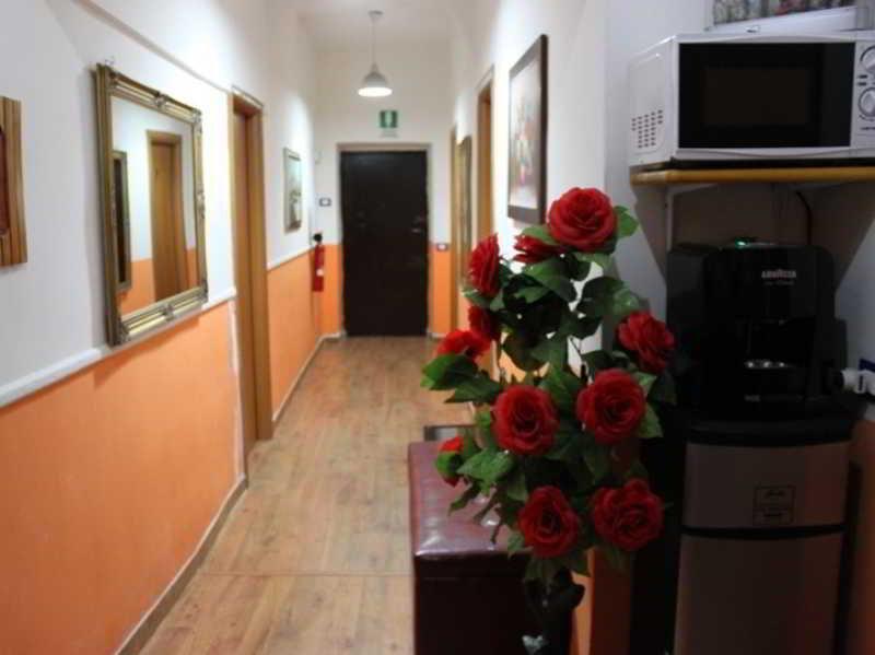 Bed and breakfast Adone House Roma