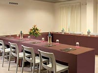 Hotell Artis 4*