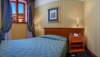 Exe International Palace Hotel 4*