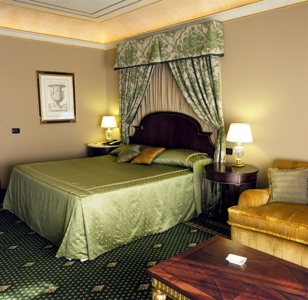 River Chateau Roma