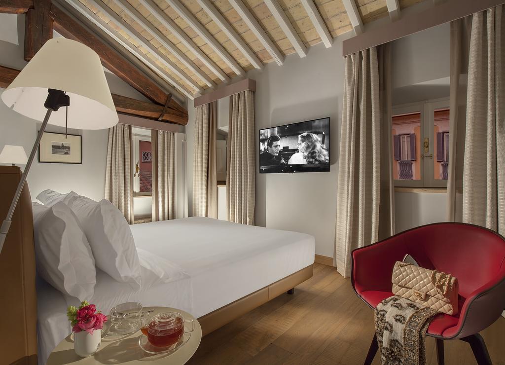 Palazzo Scanderbeg Apartahotel