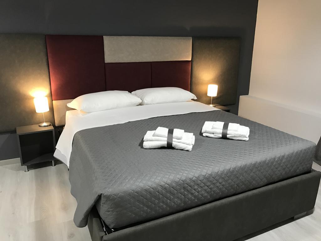 Sensation House 3* Rom