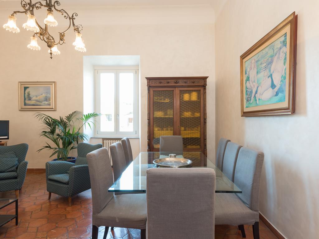 Rsh Lungotevere Apartment *