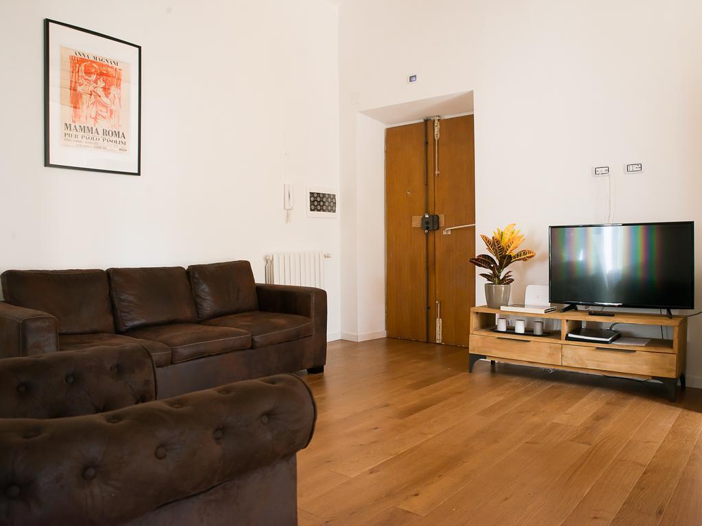 Apartment Domus Claudi Colosseum *
