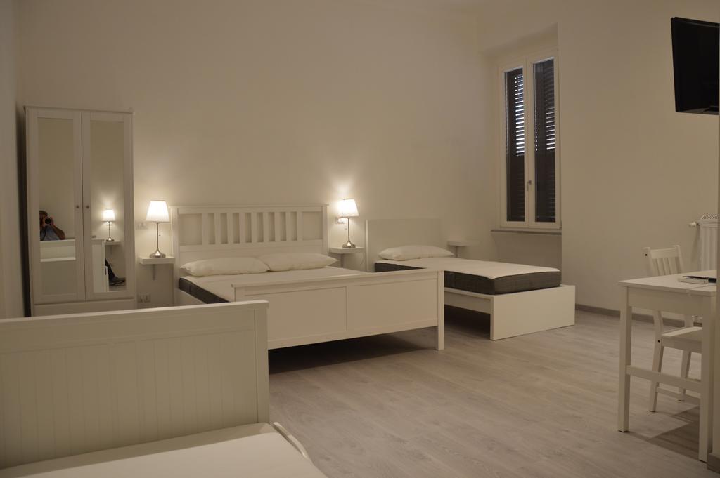 Piazza Cavour 3*