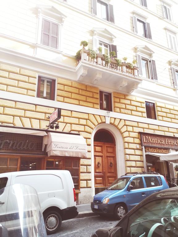 Hotel Dem