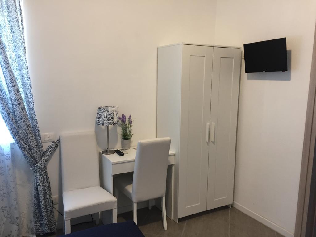 Aquarius Bed and breakfast Roma