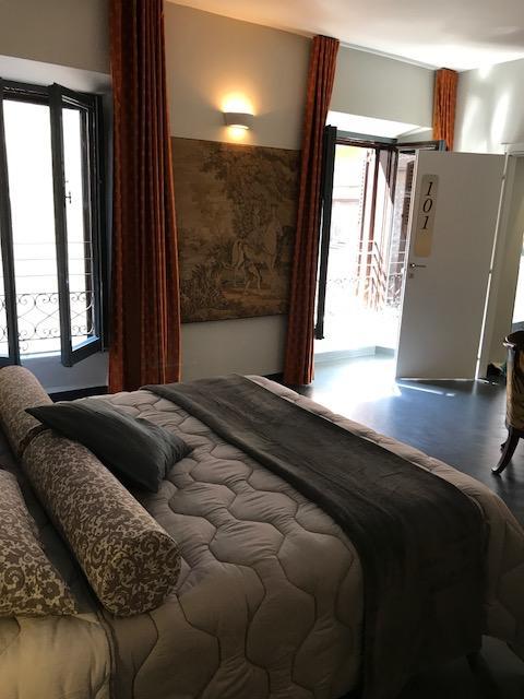 94 Piazza Di Spagna Gjestgiverier
