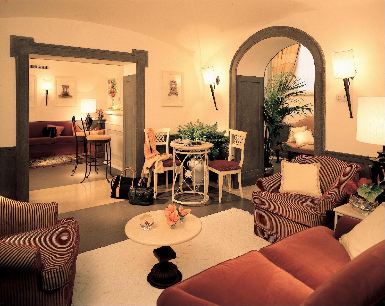 Glori Hotell 4*