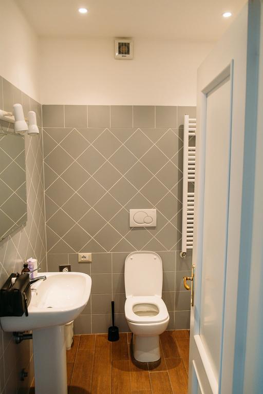 Domus Cestia Bed & Breakfast