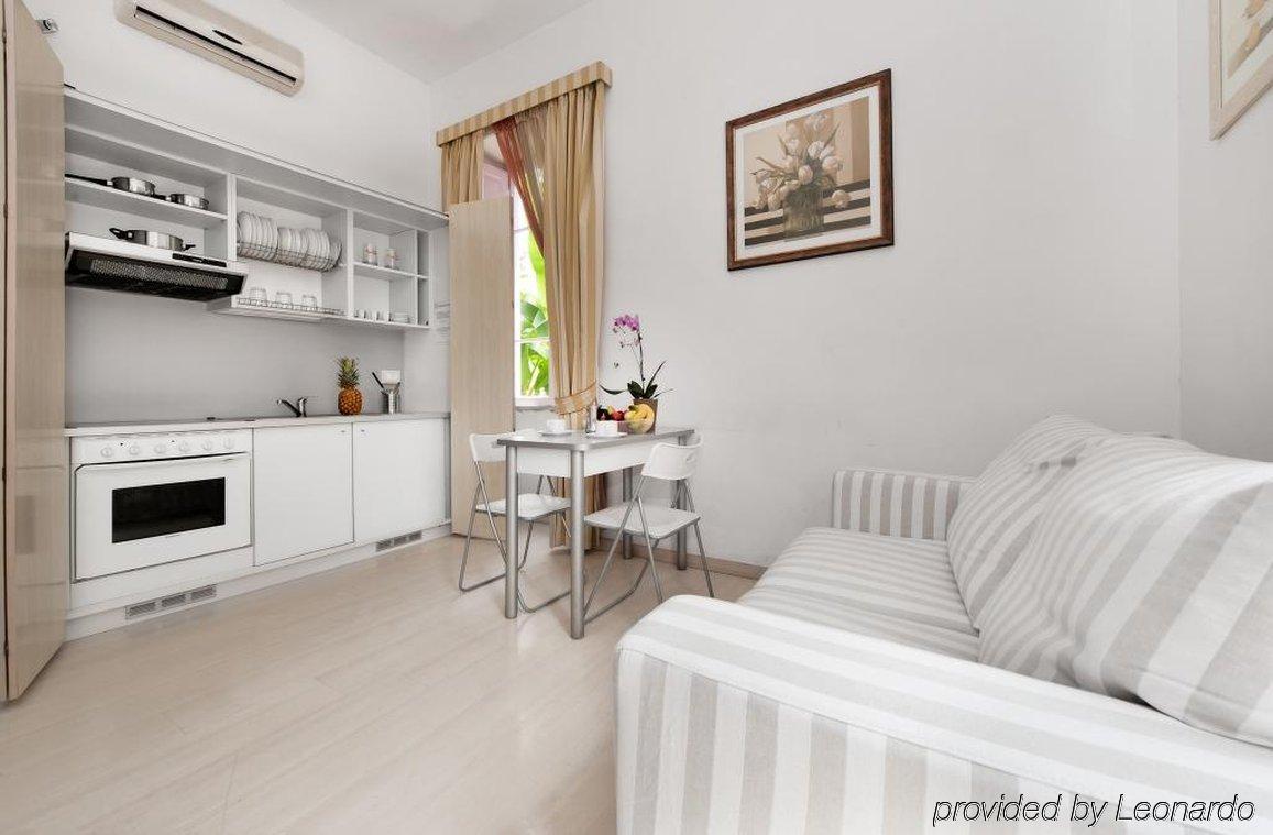 Residenza Maxima Apartahotel