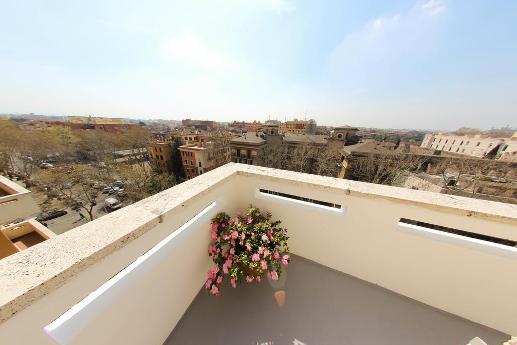 Windows On Bed and breakfast Roma