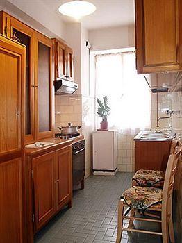 Aparthotel Tourist House Roma