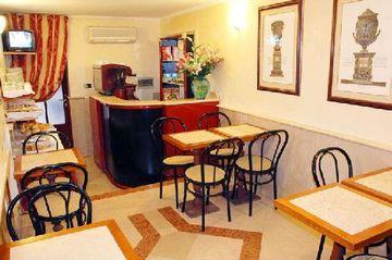 San Silvestro 3* Roma