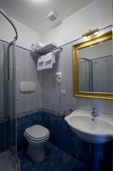 Domus Borgognona Hotel Roma