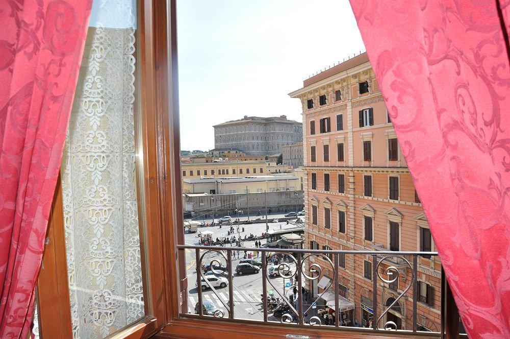 Bed & Breakfast Le Di Via Ottaviano - In Roma