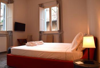 Now Apartments, In The Heart Of Roma