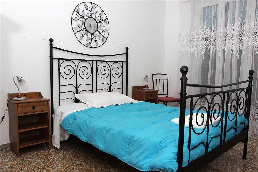 Bed & Breakfast A For
