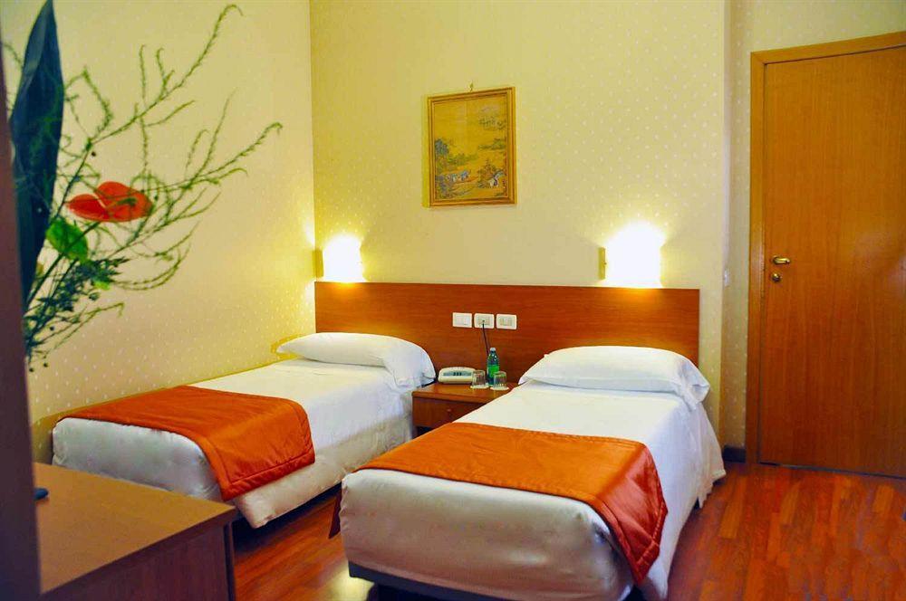 Flower Garden Hotel Rom