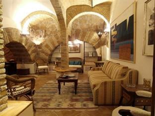 Guest house Chain Gallienus 3*